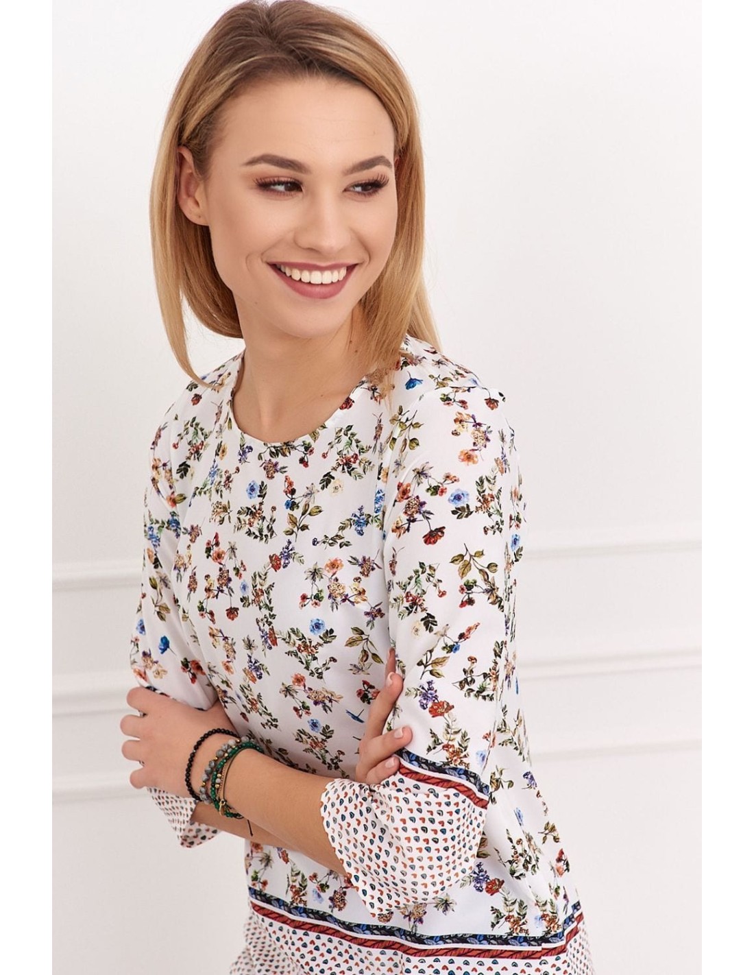 Bluza de dama crem cu model floral 0446 - Magazin online - Boutique